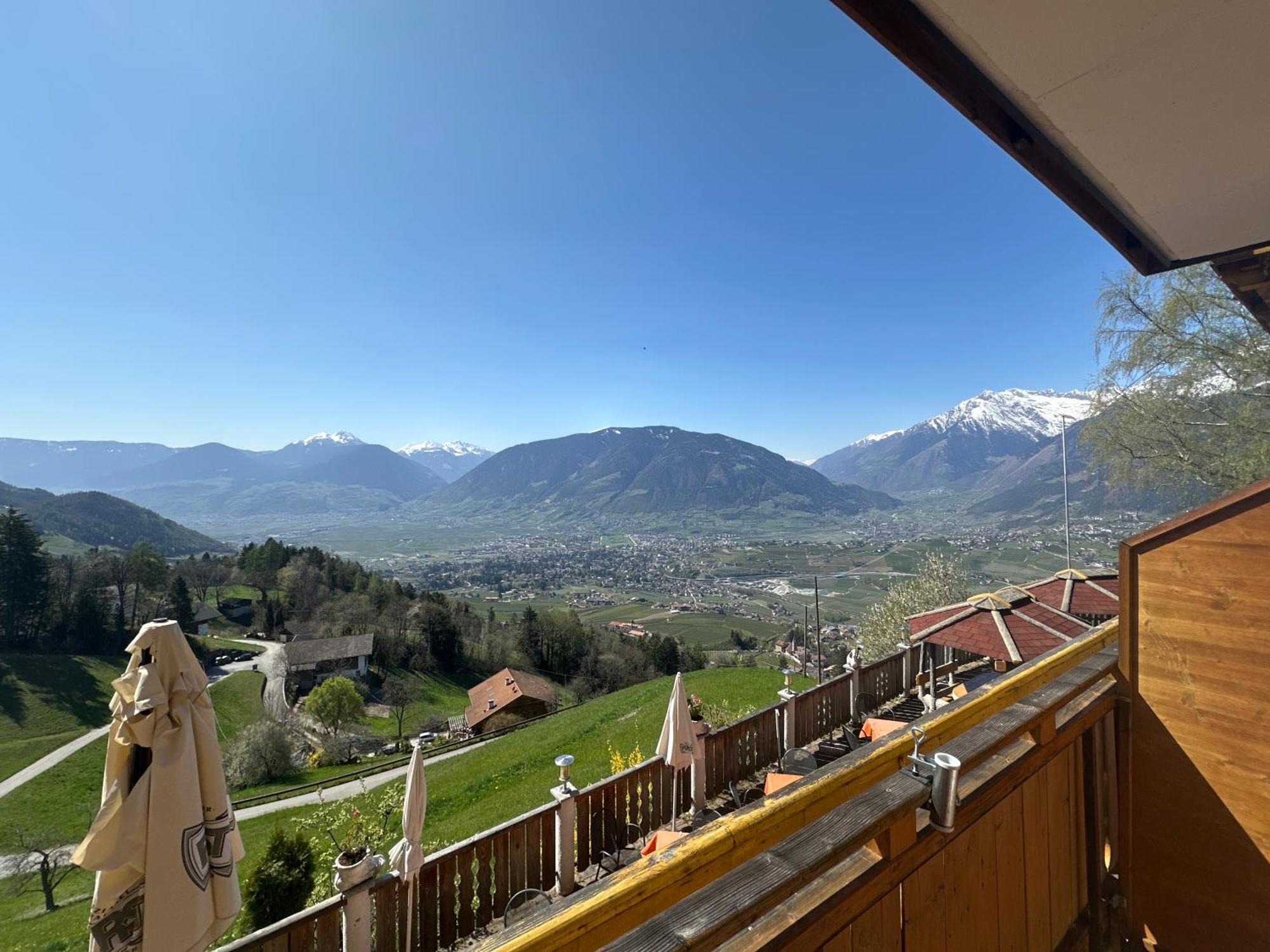 Hotel Rastlhof Schenna Eksteriør bilde